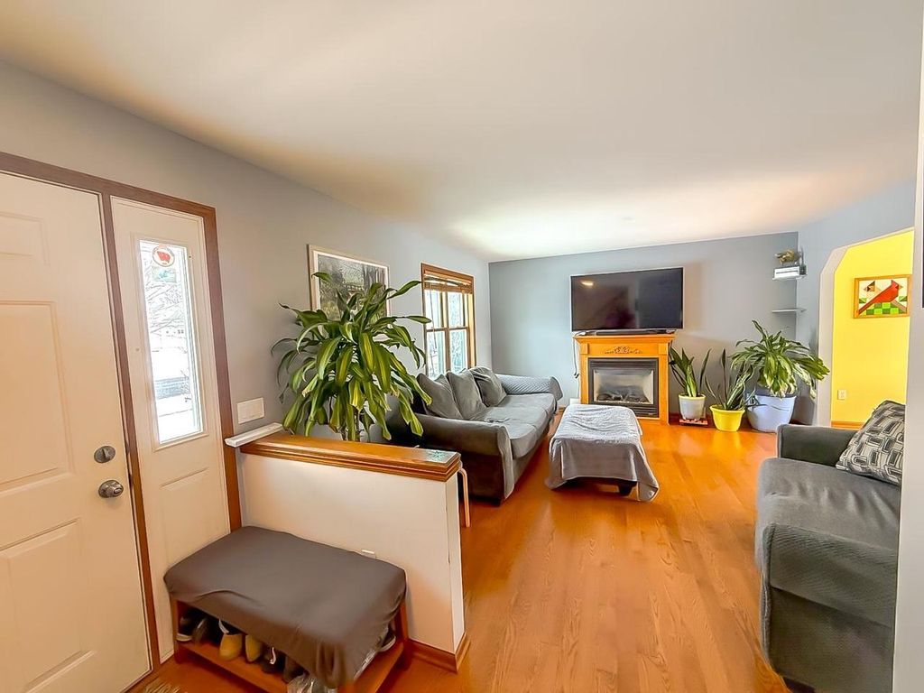 Photo of 221 Overlook TERRACE, Marshall, WI 53559 (MLS # 2018547)