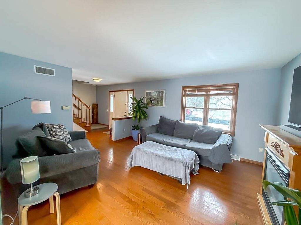 Photo of 221 Overlook TERRACE, Marshall, WI 53559 (MLS # 2018547)