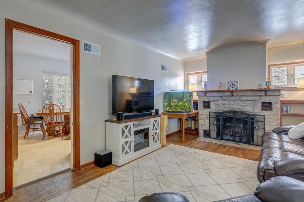 Photo of 1518 Laurel AVENUE, Janesville, WI 53548 (MLS # 2015088)