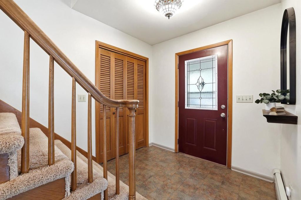 Photo of 703 Sunset AVENUE, Stevens Point, WI 54481 (MLS # 22603434)