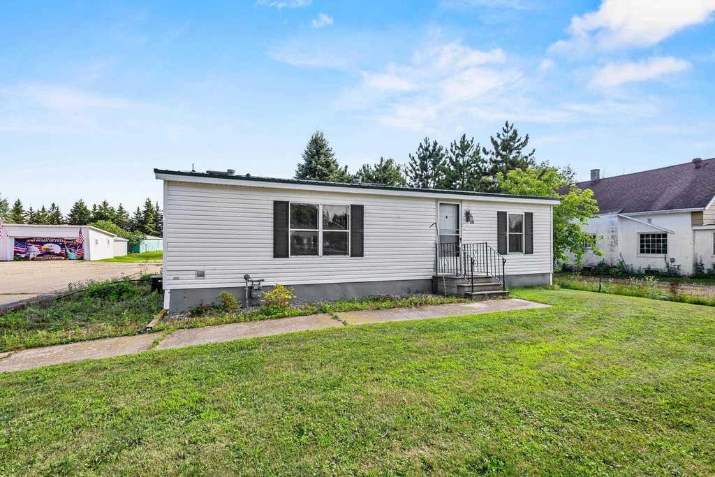Photo of 435 Swanke STREET, Tigerton, WI 54486 (MLS # 50330068)