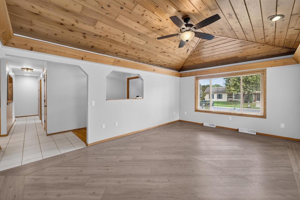 Photo of 408 Pinehurst DRIVE, Waunakee, WI 53597 (MLS # 2032232)