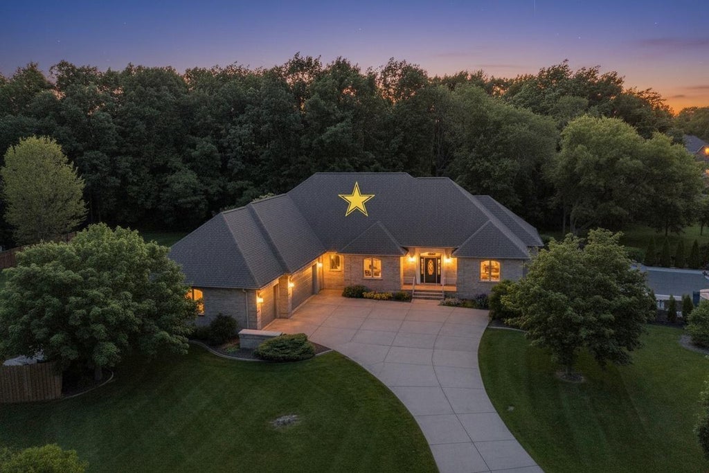 Photo of 3335 Langdon STREET, Green Bay, WI 54311 (MLS # 50324651)