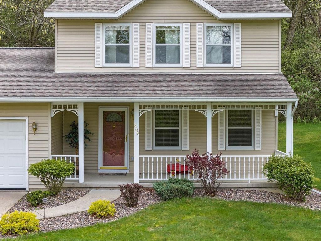 Photo of 809 River STREET, Portage, WI 53901 (MLS # 2023492)