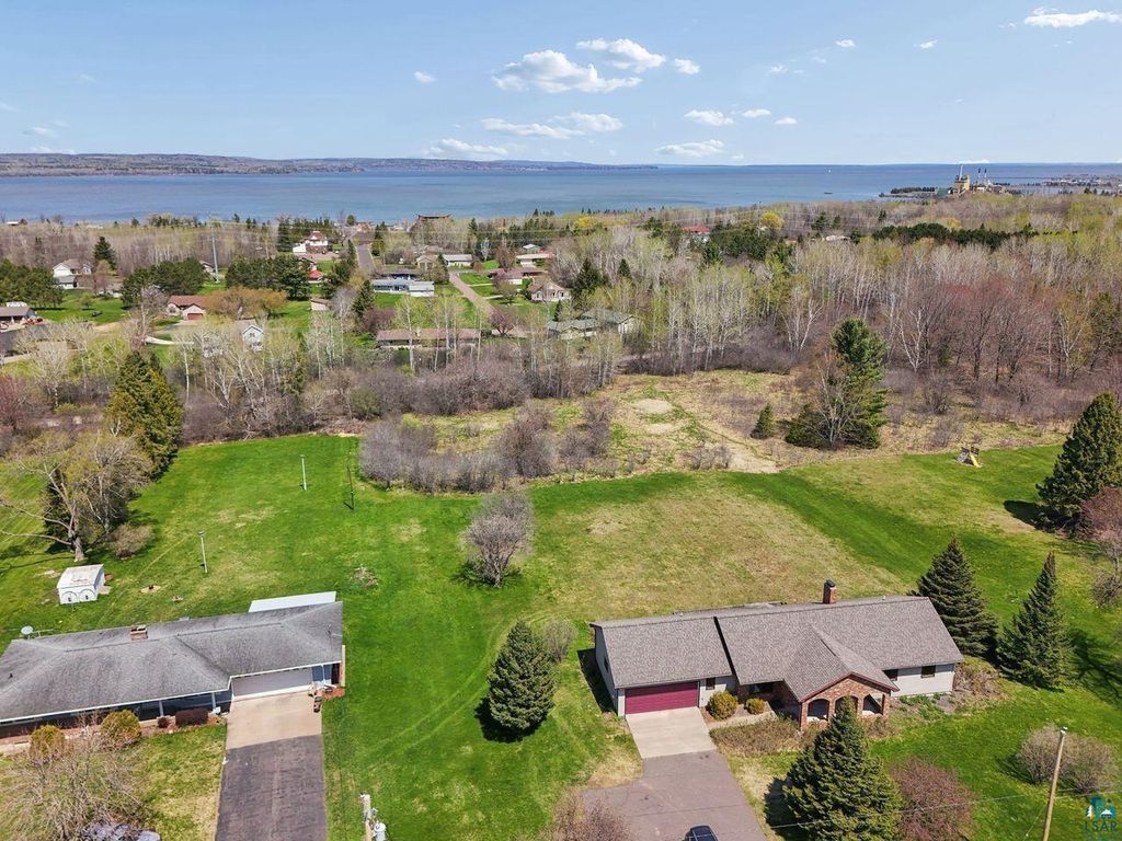 Photo of 2909 Golf Course ROAD, Ashland, WI 54806 (MLS # 6125286)