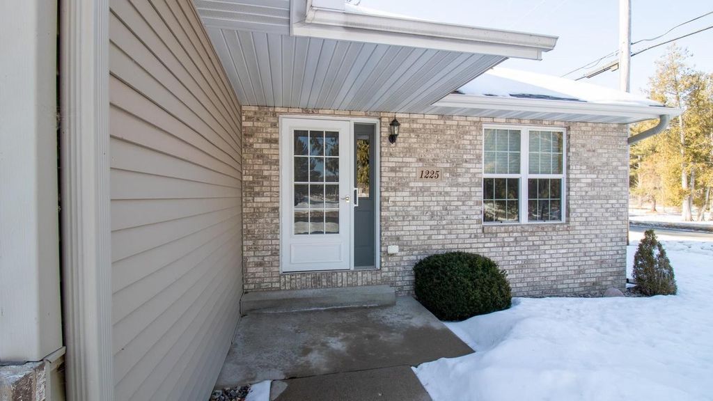 Photo of 1225 Evergreen ROAD, Wausau, WI 54403 (MLS # 22600566)