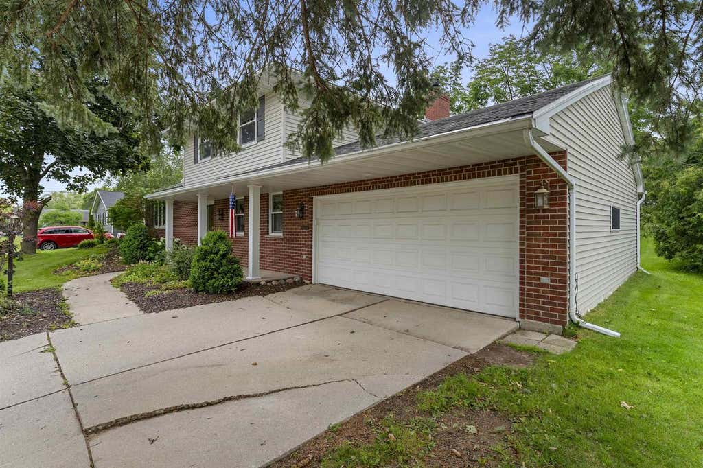 Photo of 619 Saratoga STREET, Green Bay, WI 54303 (MLS # 50328853)