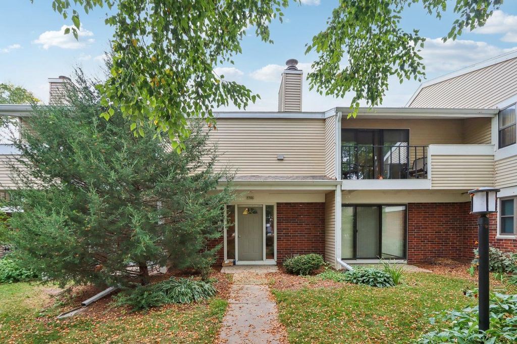 Photo of 5506 Century AVENUE #1, Middleton, WI 53562 (MLS # 2014932)