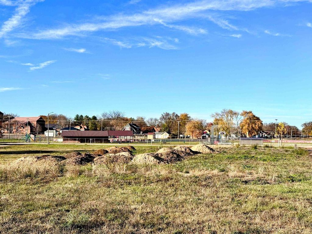 Photo of 3.13 acres Mooney STREET, Prairie Du Chien, WI 53821 (MLS # 2014754)