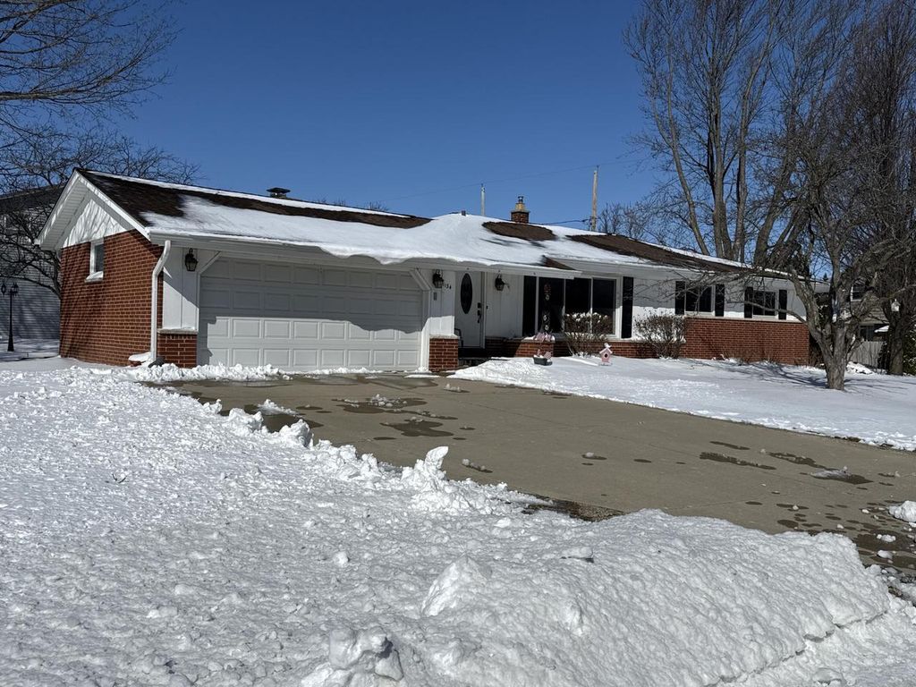 Photo of 1134 Bluebird LANE, Union Grove, WI 53182 (MLS # 1954151)