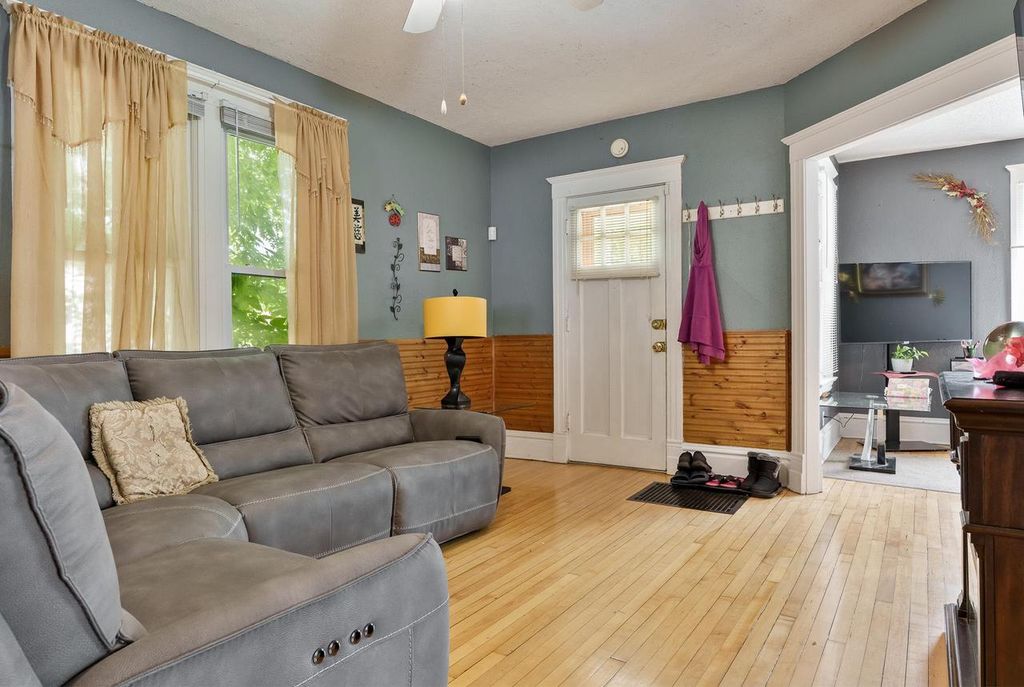 Photo of 923 Highland AVENUE, Beloit, WI 53511 (MLS # 2028764)