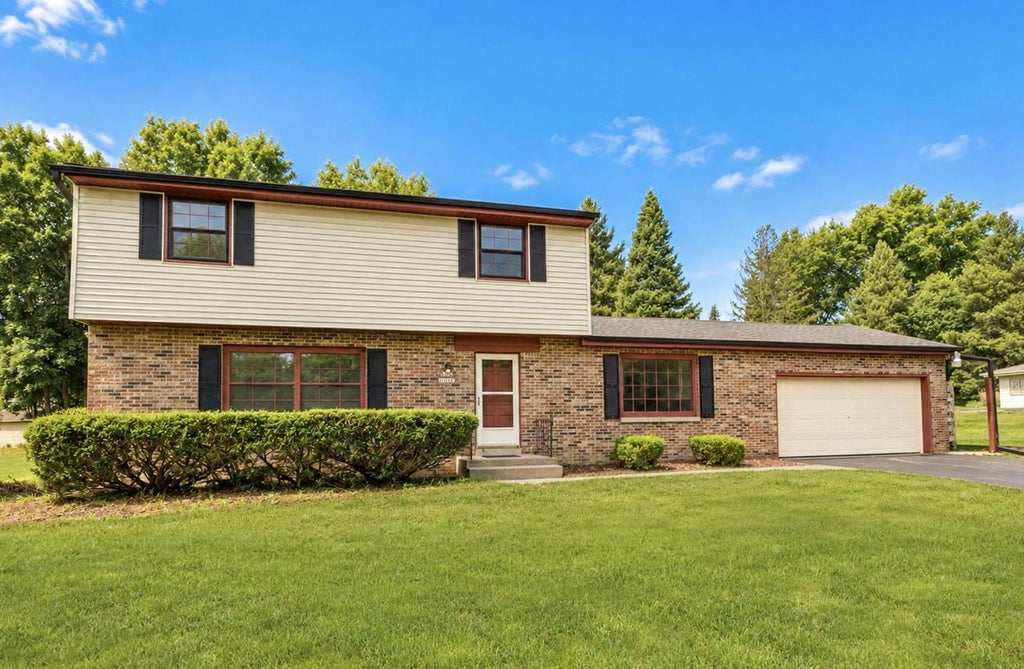 Photo of W213N10189 Beech DRIVE, Colgate, WI 53017 (MLS # 1980535)