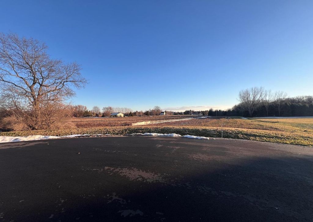 Photo of Ridgetop DRIVE, Greenville, WI 54952 (MLS # 50319857)