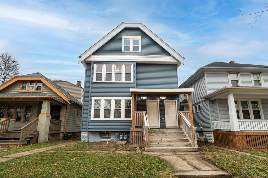 Photo of 3607 N 19th STREET #3609, Milwaukee, WI 53206 (MLS # 1944099)