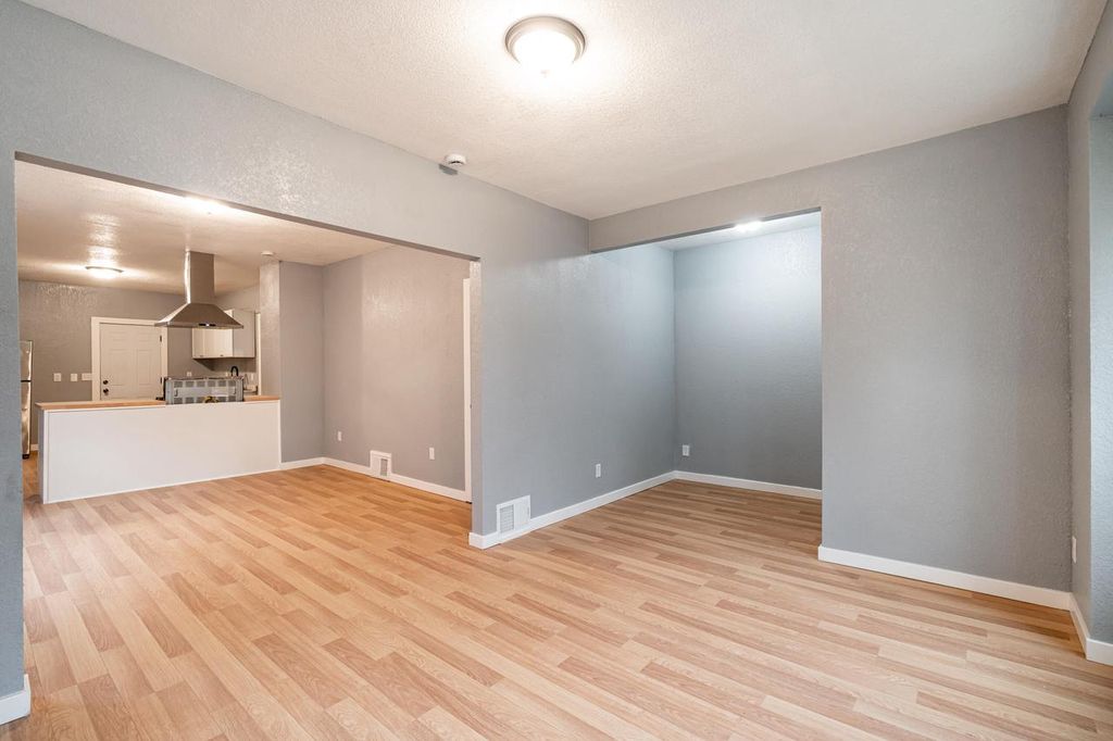 Photo of 3607 N 19th STREET #3609, Milwaukee, WI 53206 (MLS # 1944099)