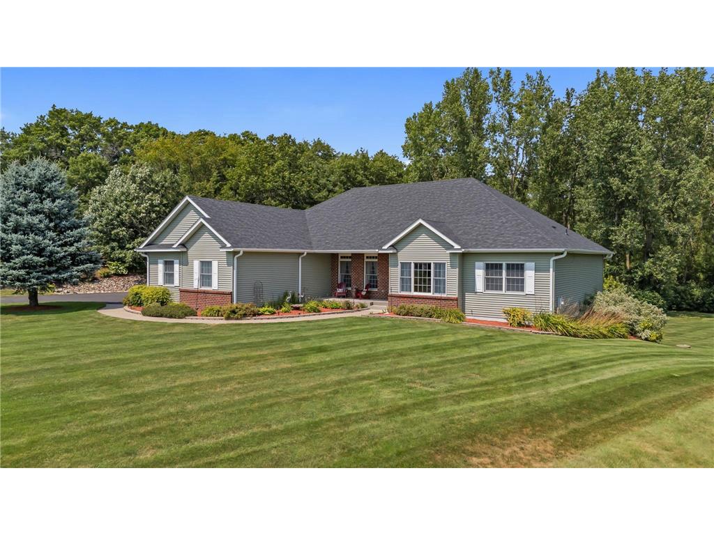 Photo of 967 176th STREET, Hammond, WI 54015 (MLS # 7119931)