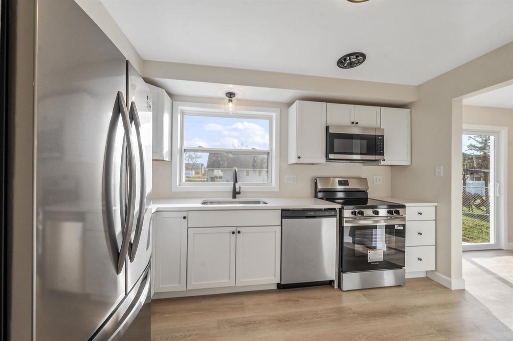 Photo of 1670 Debra LANE, Green Bay, WI 54302 (MLS # 50334776)