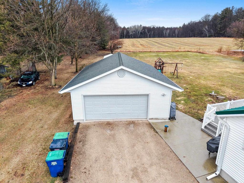 Photo of N3973 State Highway 22, Shawano, WI 54166 (MLS # 50322977)