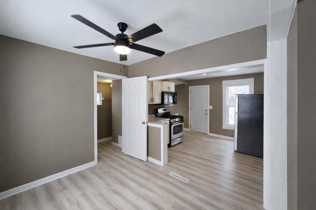 Photo of 1816 S Grant AVENUE, Janesville, WI 53546 (MLS # 2014892)