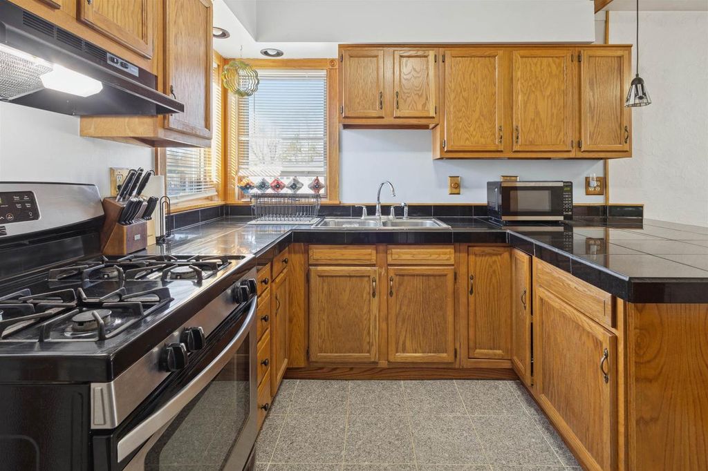 Photo of 3009 Algoma STREET, Stevens Point, WI 54481 (MLS # 22600523)