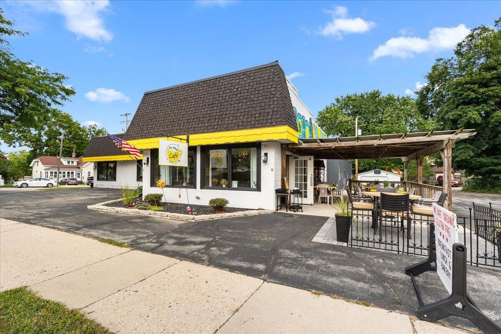 Photo of 403 S Main STREET, West Bend, WI 53095 (MLS # 1934306)