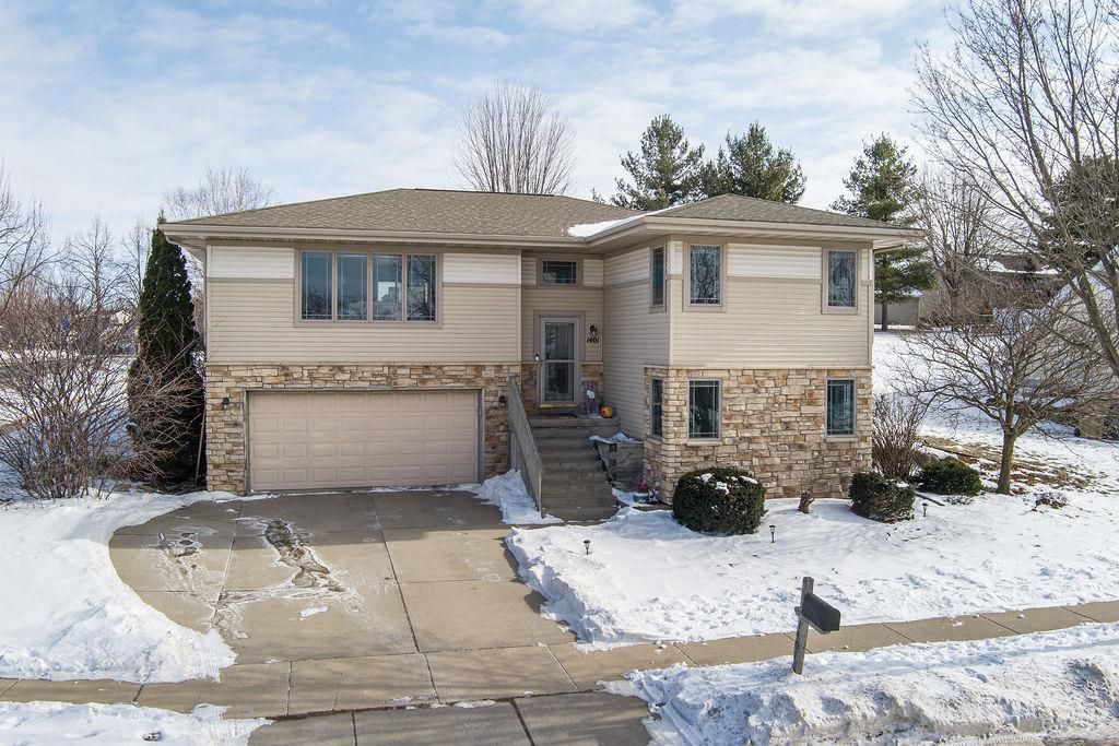 Photo of 1401 Waldorf BOULEVARD, Madison, WI 53719 (MLS # 2015814)