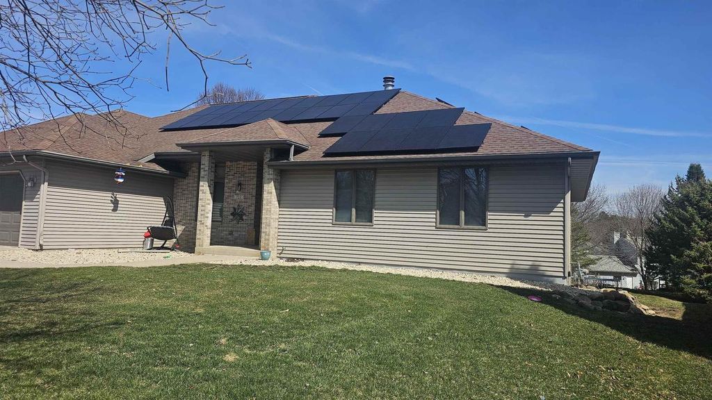 Photo of 720 Waveland ROAD, Janesville, WI 53548 (MLS # 2018767)