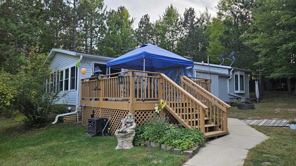 Photo of W4965 N Pathfinder CIRCLE, Shawano, WI 54166 (MLS # 50332908)