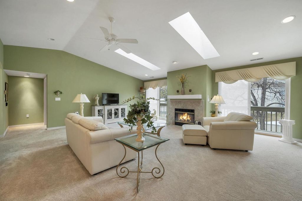 Photo of 1600 Rustic Oaks COURT #28, Green Bay, WI 54301 (MLS # 50322650)