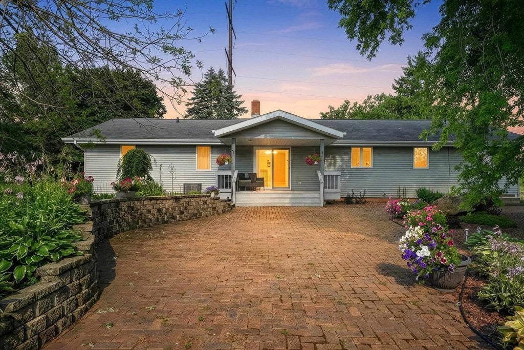 Photo of N11424 Jepson ROAD, Clintonville, WI 54929 (MLS # 50330041)