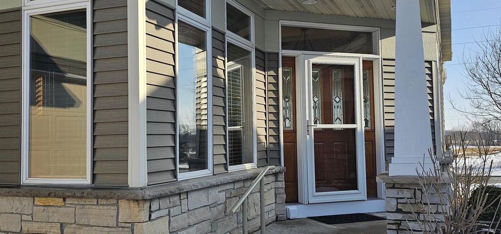 Photo of 440 Grandview DRIVE, Waunakee, WI 53597 (MLS # 2019418)