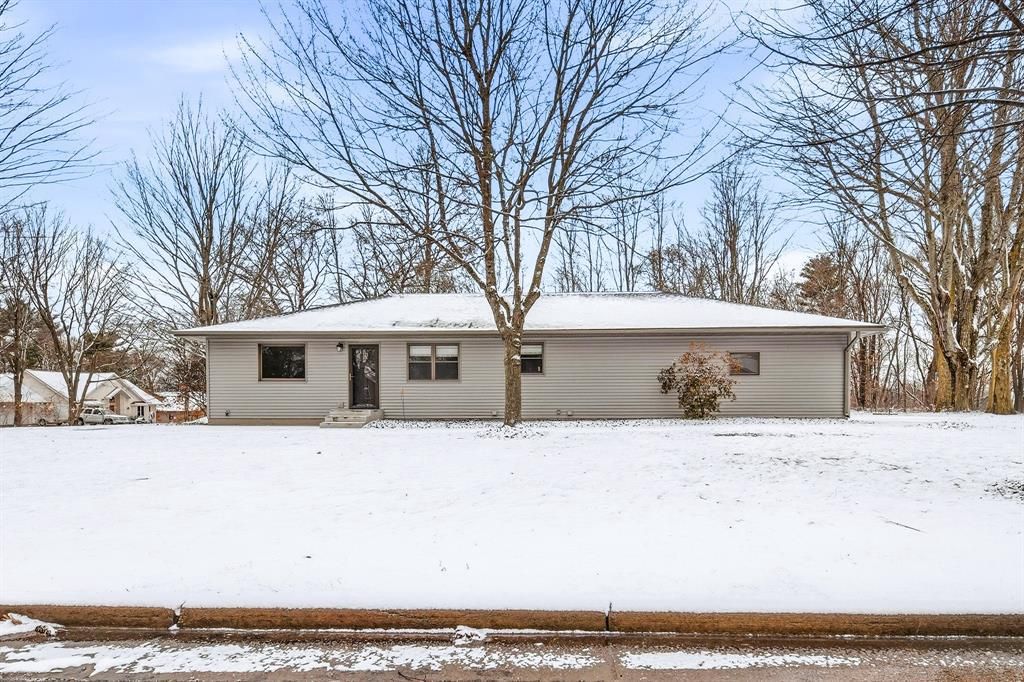 Photo of 3019 Deerfield DRIVE, Eau Claire, WI 54703 (MLS # 1598996)