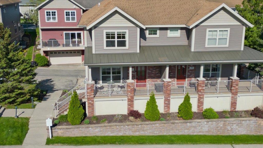 Photo of 14 Sinatra WAY, Fitchburg, WI 53711 (MLS # 2022554)