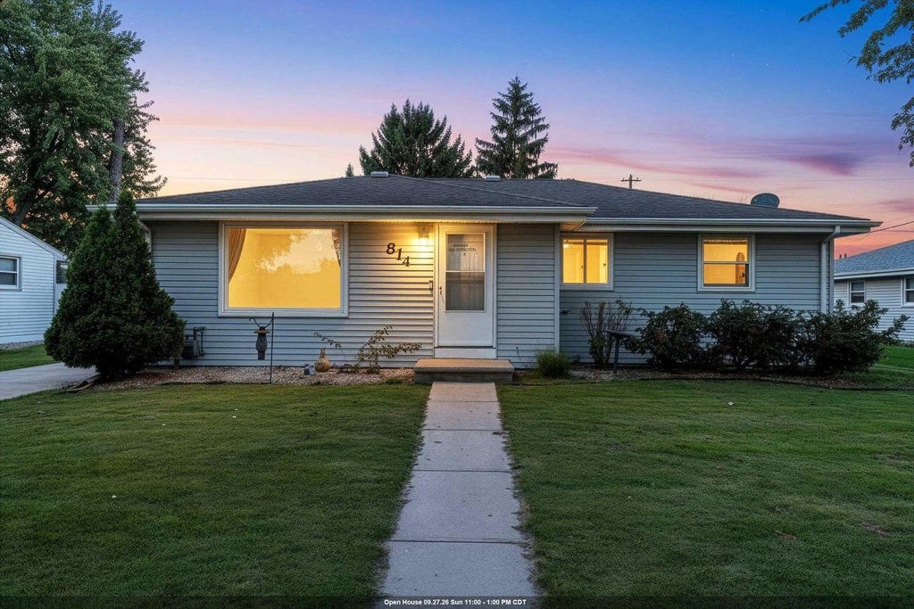 Photo of 814 Bader STREET, Green Bay, WI 54302 (MLS # 50333254)