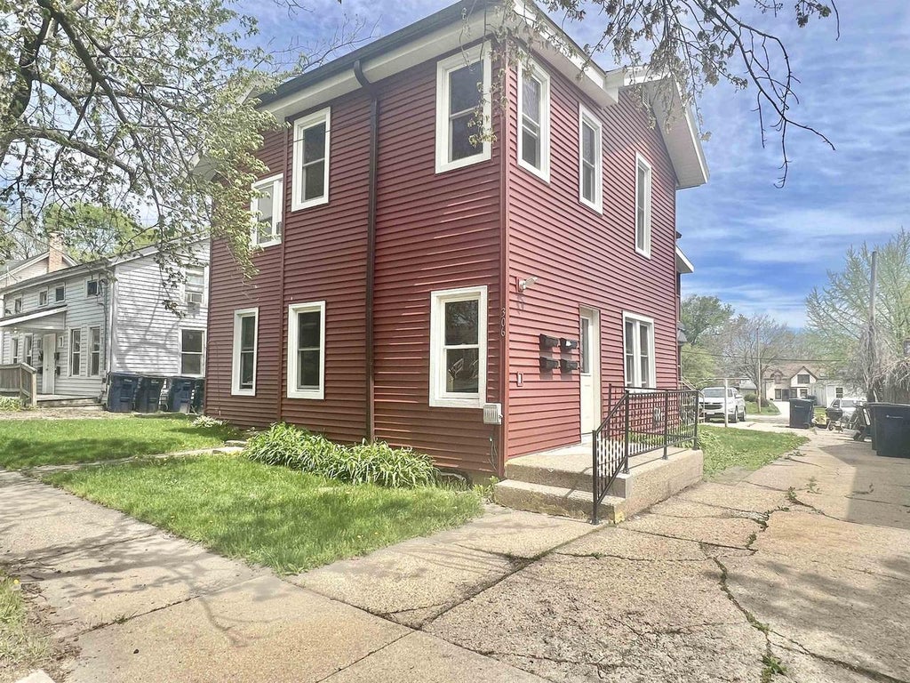 Photo of 306 N Academy STREET, Janesville, WI 53548 (MLS # 2028327)