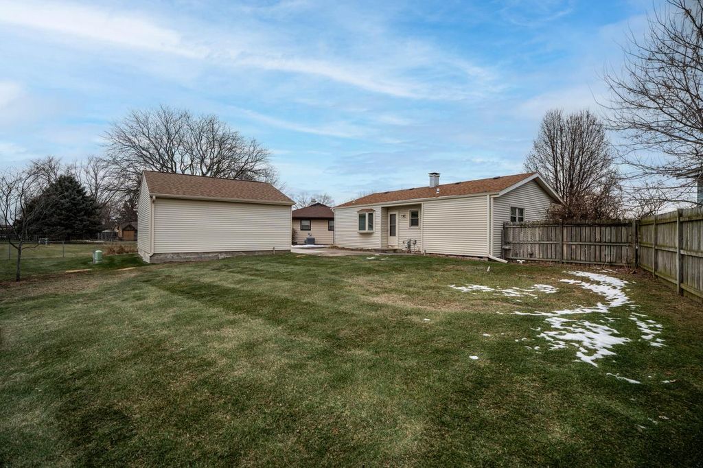 Photo of 6840 Carlin COURT, Mount Pleasant, WI 53406 (MLS # 1945880)