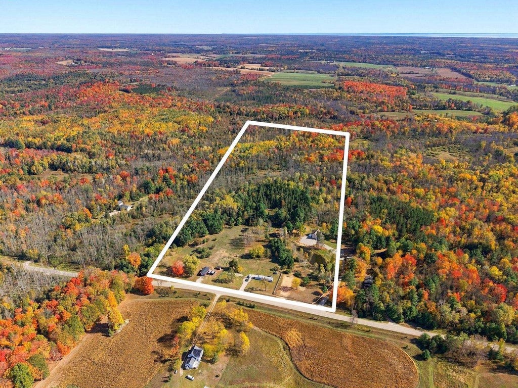Photo of N7154 Miles ROAD, Porterfield, WI 54159 (MLS # 50334516)