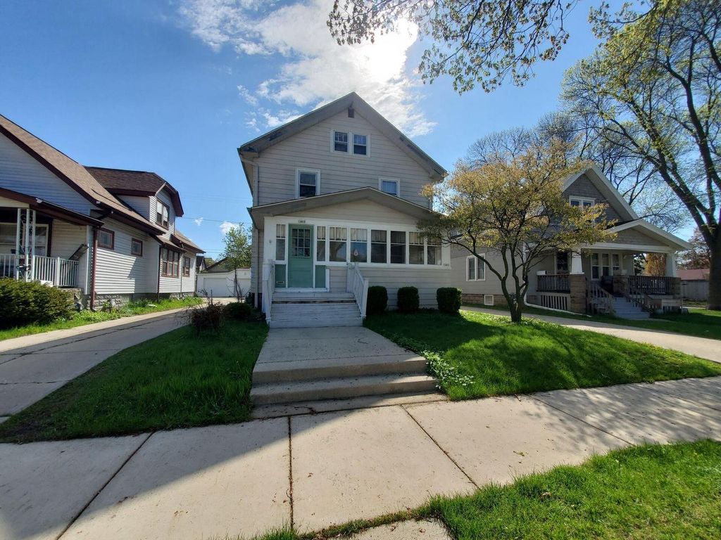 Photo of 1460 S 80th STREET #1462, West Allis, WI 53214 (MLS # 1960324)
