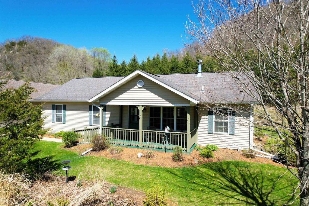 Photo of 41498 S Sleepy Hollow ROAD, Gays Mills, WI 54631 (MLS # 2014260)