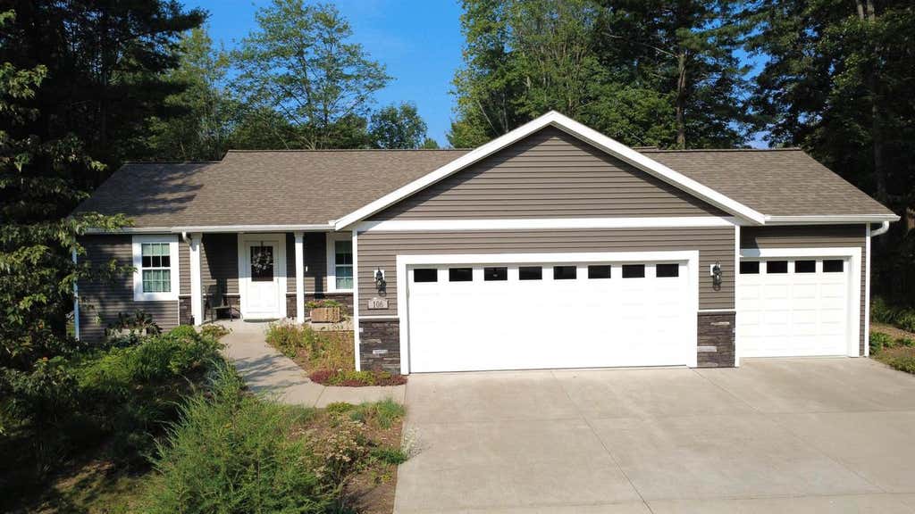 Photo of 106 S 36th AVENUE, Wausau, WI 54401 (MLS # 22603768)