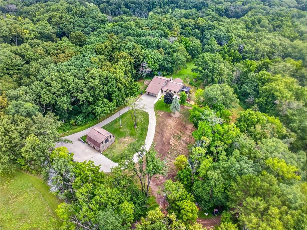 Photo of 2670 N Britt ROAD, Janesville, WI 53548 (MLS # 2032302)