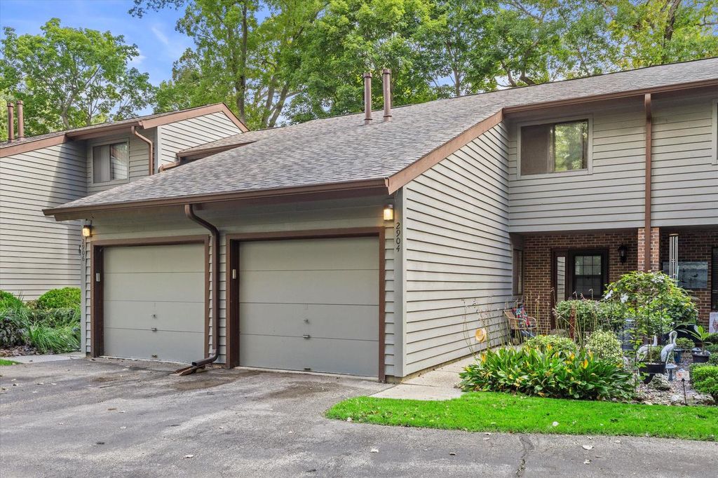 Photo of 2904 Old Mill DRIVE, Racine, WI 53405 (MLS # 1939765)