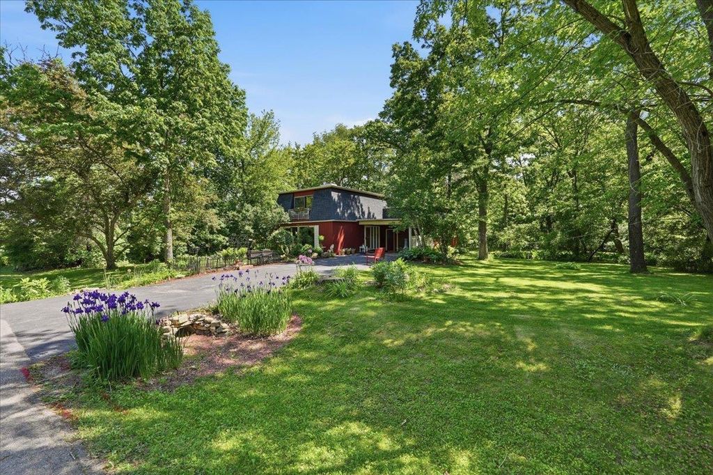 Photo of 7062 Craig LANE, Sun Prairie, WI 53590 (MLS # 2024074)
