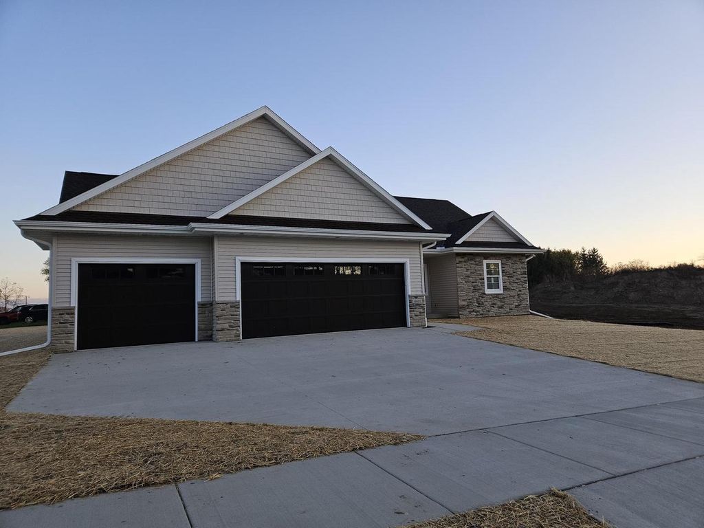 Photo of 4401 Scottys DRIVE, Janesville, WI 53546 (MLS # 2011870)