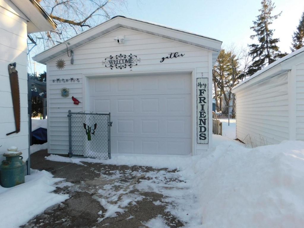 Photo of 1407 E 7th STREET, Merrill, WI 54452 (MLS # 22600774)