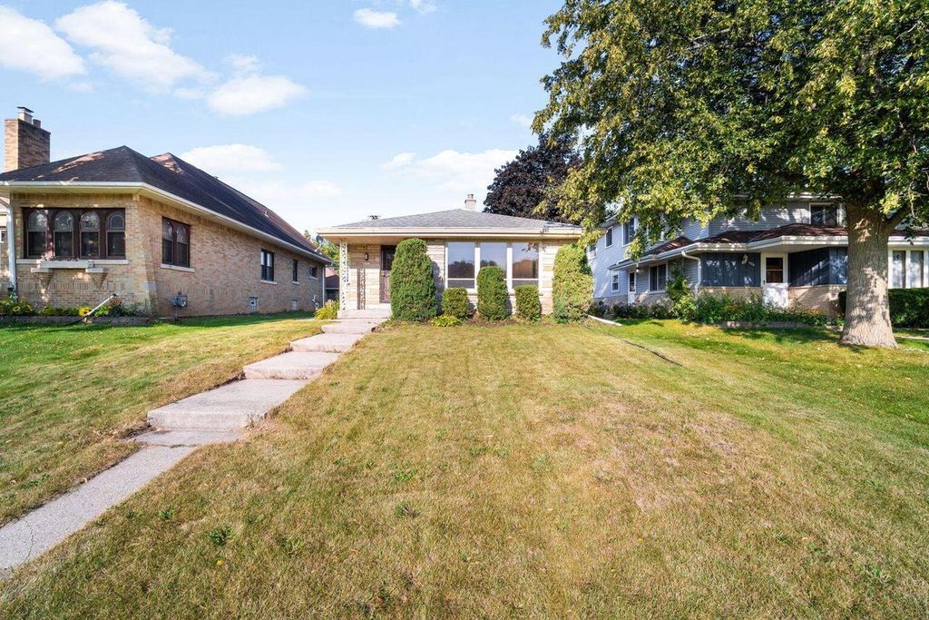 Photo of 4321 N 99th STREET, Wauwatosa, WI 53222 (MLS # 1937642)