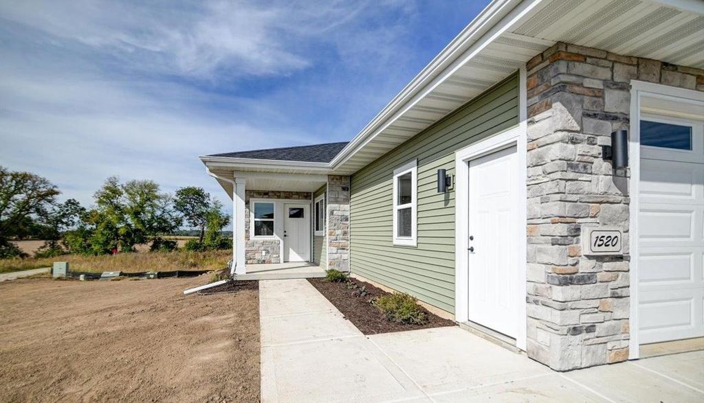 Photo of 1520 Palm Grass WAY, Stoughton, WI 53589 (MLS # 2008970)