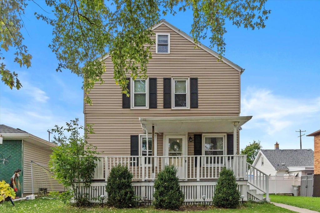 Photo of 3513 S 31st STREET, Milwaukee, WI 53221 (MLS # 1985772)