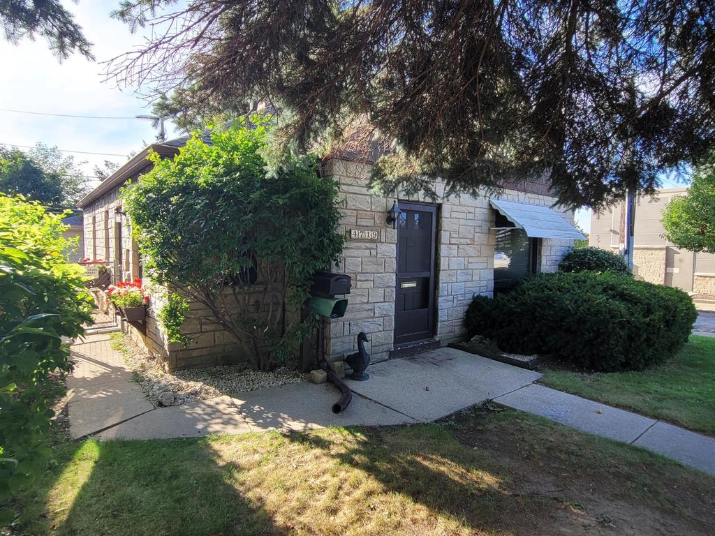 Photo of 4719 S 6th STREET, Milwaukee, WI 53221 (MLS # 1979390)