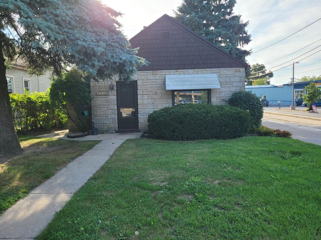 Photo of 4719 S 6th STREET, Milwaukee, WI 53221 (MLS # 1979390)